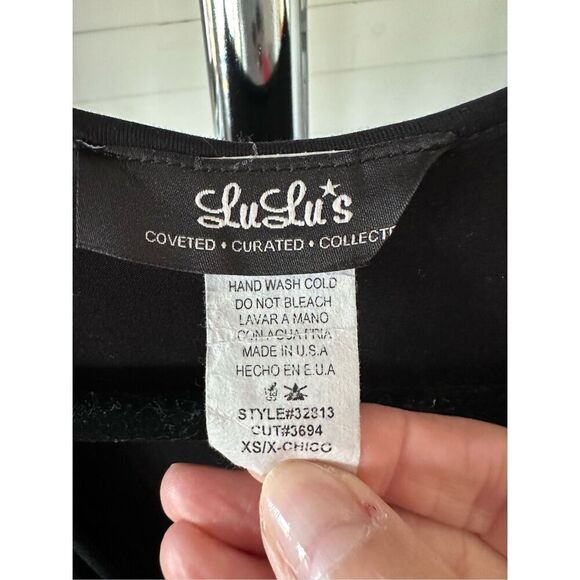 LuLu’s black twist front fitted bottom lined dress sz XS - Picture 6 of 6